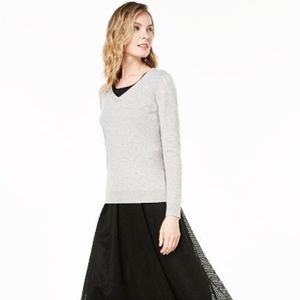 Grey V-Neck Cashmere Sweater Size Large